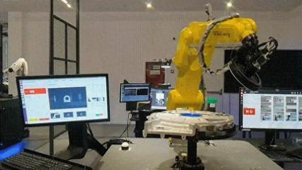 機械臂搬進了寫字樓？它們正以「億」倍速加速工業自動化控制